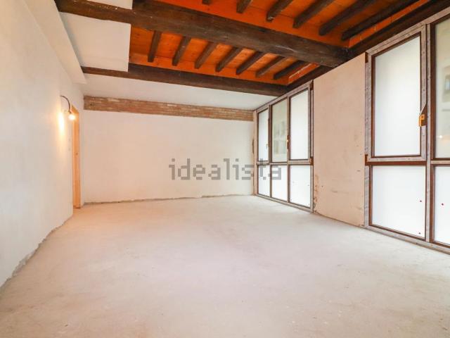 Appartamento in vendita a Borgo Mantovano, Revere