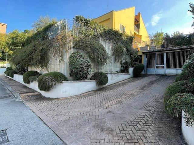 Appartamento in vendita a Frosinone, Lazio
