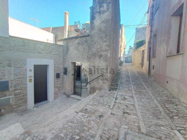 Appartamento in vendita a Erice, Trapani