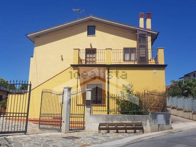 Appartamento in vendita a Campobasso, Molise