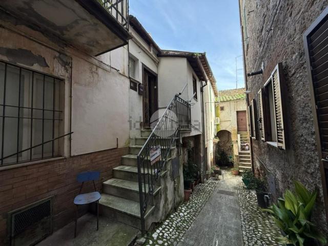 Appartamento in vendita a Acquafondata, Lazio