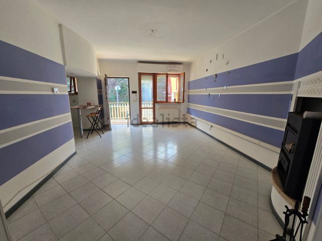 Appartamento in vendita a Monte Compatri, Roma Capitale