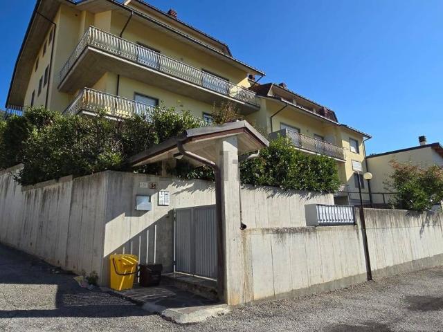 Appartamento in vendita a Pizzoli, Abruzzo