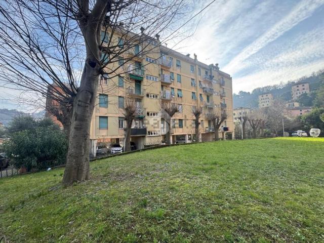 Appartamento in vendita a Val Polcevera, Serra Riccò