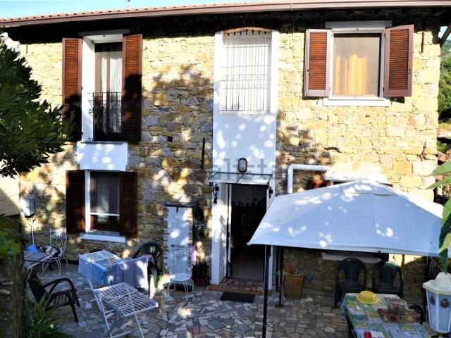 Appartamento in vendita a Soldano, Liguria