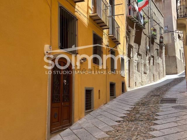 Appartamento in vendita a Castedd'e susu/Castello, Cagliari