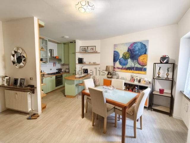 Appartamento in vendita a Morbegno, Lombardia