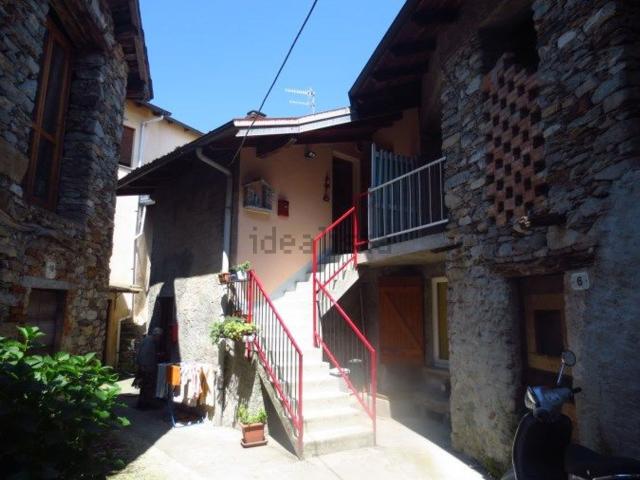 Appartamento in vendita a Cresseglio, Arizzano
