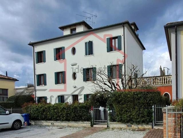 Appartamento in vendita a Volpago Del Montello, Veneto