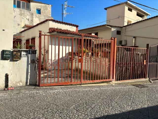 Appartamento in vendita a Trecase, Campania