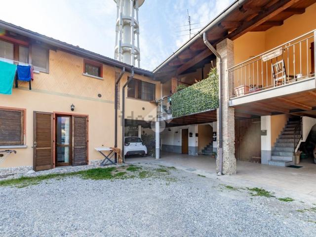 Appartamento in vendita a Trezzano Rosa, Lombardia