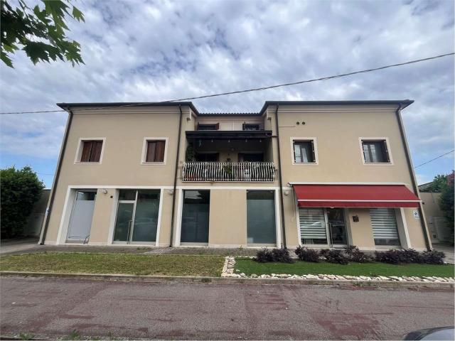 Appartamento in vendita a Ferrara, Reggio Emilia