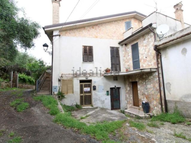 Appartamento in vendita a Fara Sabina, Lazio