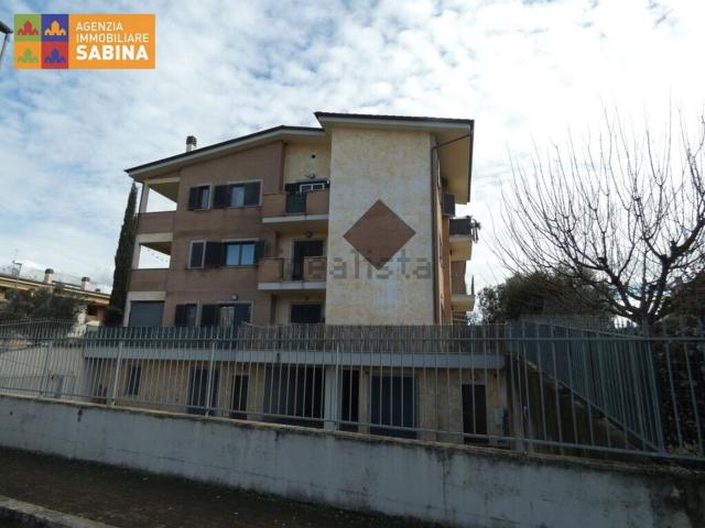 Appartamento in vendita a Borgo S.Antonio, Poggio Mirteto