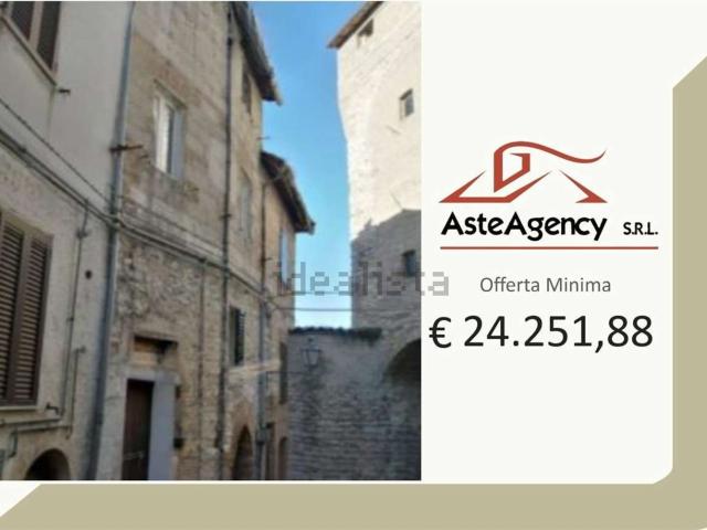 Appartamento in vendita a Albacina, Marche