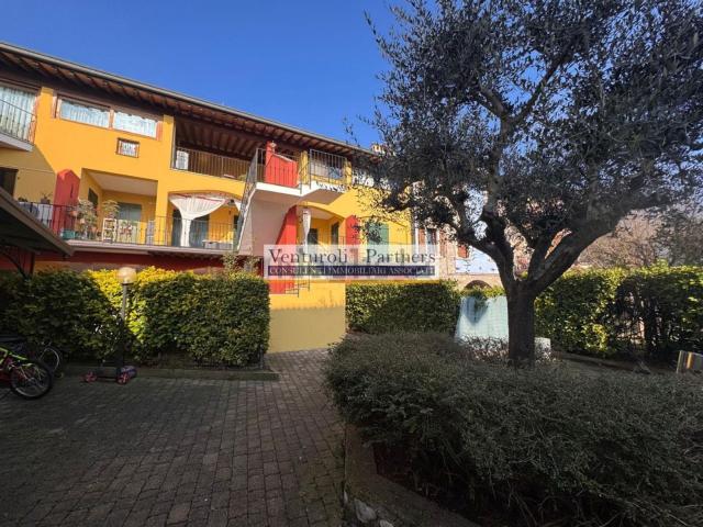 Appartamento in vendita a Desenzano Del Garda, Lombardia