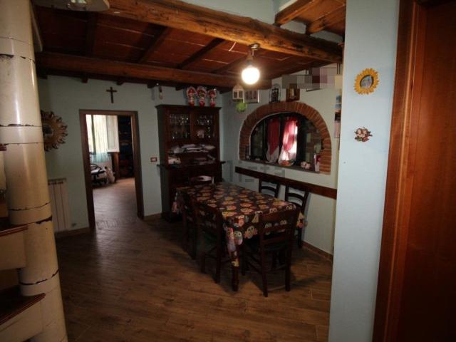 Appartamento in vendita a Montevarchi, Toscana