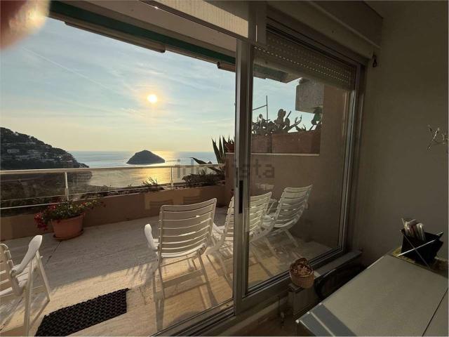 Appartamento in vendita a Costa dei Ginestri, Bergeggi