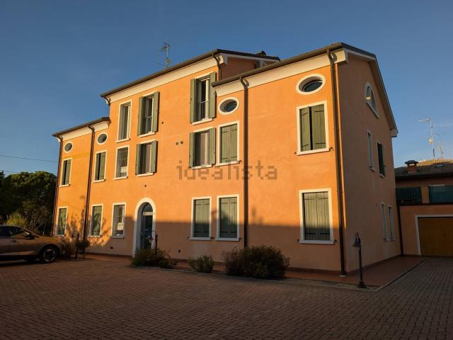Appartamento in vendita a Correggio, Ferrara