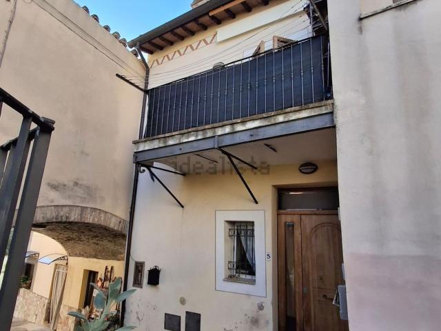 Appartamento in vendita a Foligno, Umbria