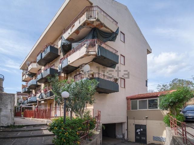 Appartamento in vendita a Nizza Di Sicilia, Sicilia