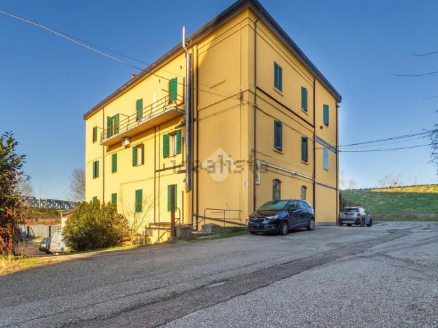 Appartamento in vendita a Ferrara, Reggio Emilia