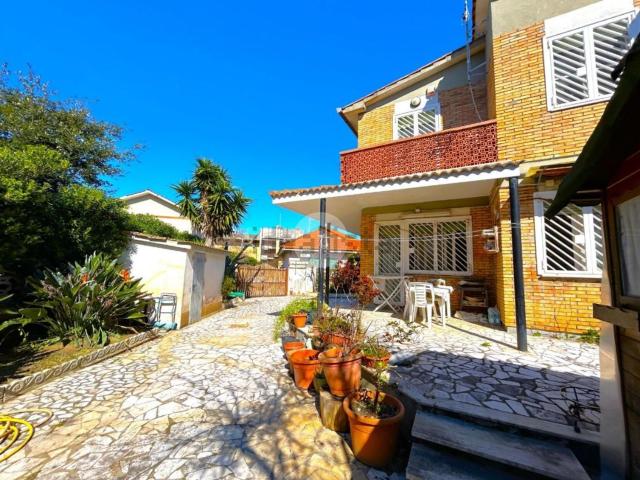 Appartamento in vendita a Lido di Enea, Roma Capitale