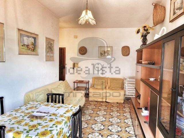 Appartamento in vendita a Marina di Carrara, Carrara