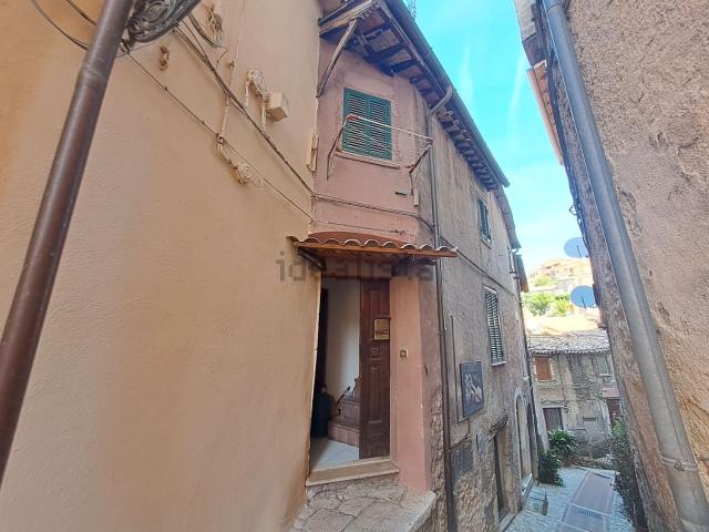 Attico in vendita a Poggio Moiano, Lazio