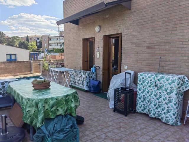 Appartamento in vendita a Quercegrossa, Castelnuovo Berardenga