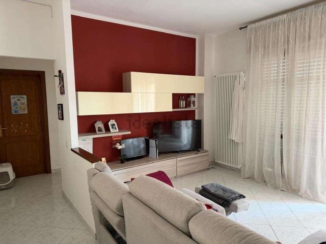 Appartamento in vendita a Dogana, Luni