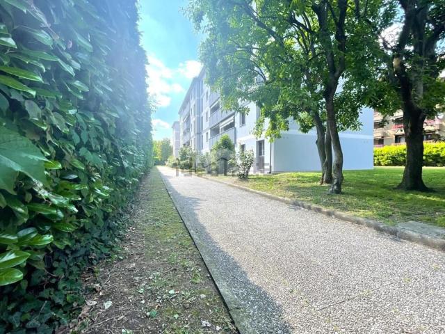 Appartamento in vendita a Cernusco Sul Naviglio, Lombardia