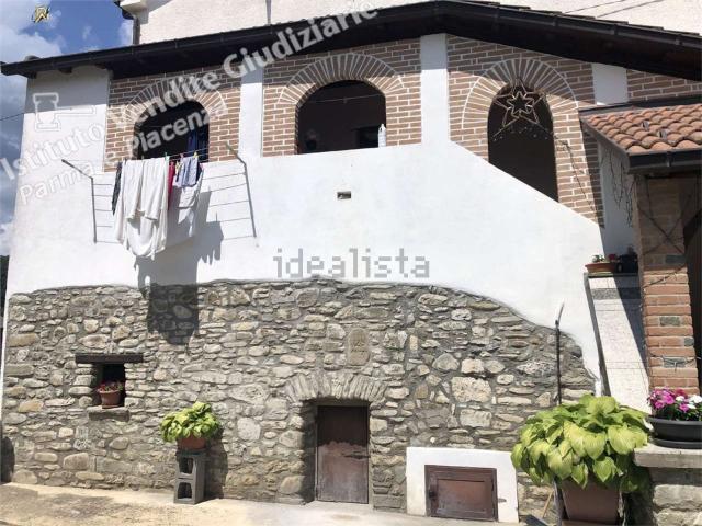 Appartamento in vendita a Compiano, Reggio Emilia