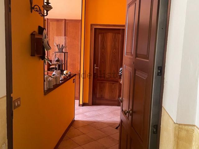 Appartamento in vendita a Re, Reggio Emilia