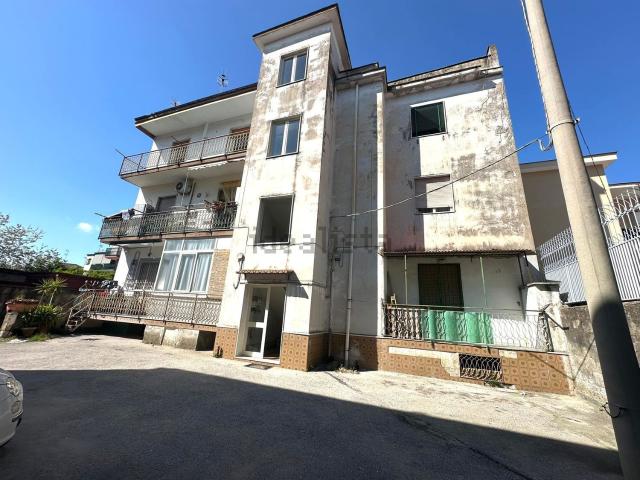 Appartamento in vendita a Sant'antimo, Campania