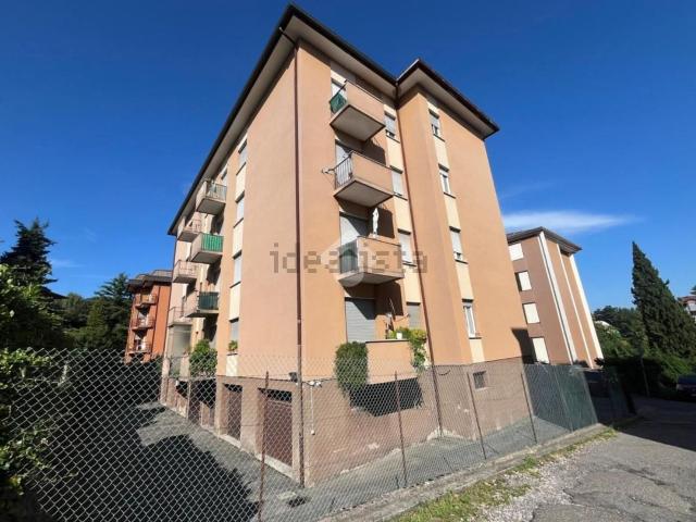 Appartamento in vendita a Biumo Superiore, Varese