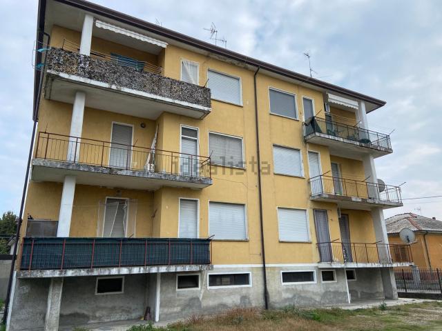 Appartamento in vendita a Lungavilla, Lombardia