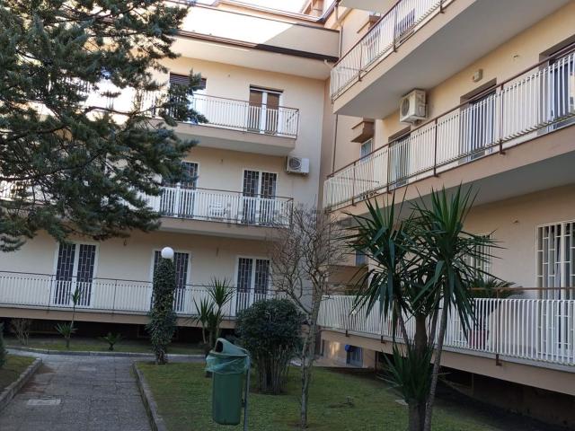Appartamento in vendita a Parco degli Aranci, Caserta