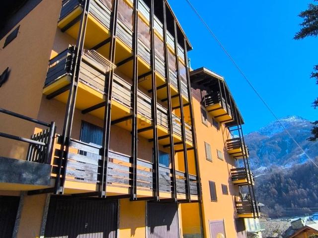 Appartamento in vendita a Chiesa In Valmalenco, Lombardia