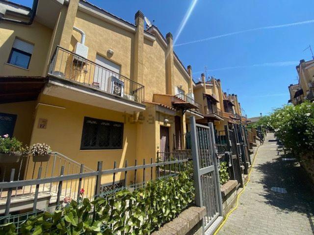 Appartamento in vendita a Spregamore, Roma