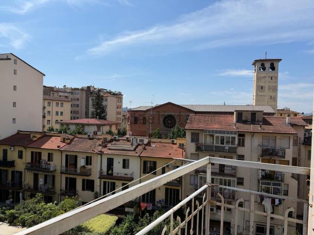 Appartamento in vendita a Quartiere 5, Firenze