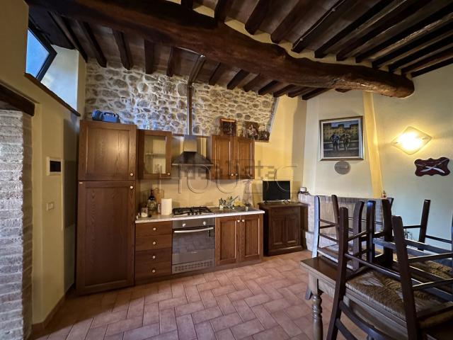 Appartamento in vendita a San Leo Bastia, Umbria