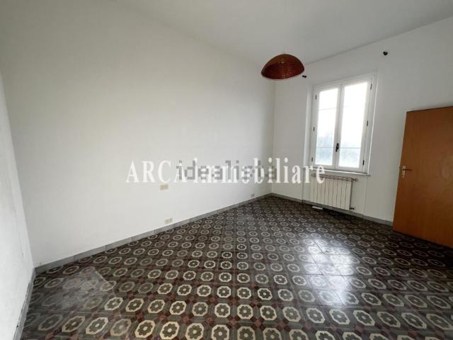 Appartamento in vendita a Tonfano, Toscana