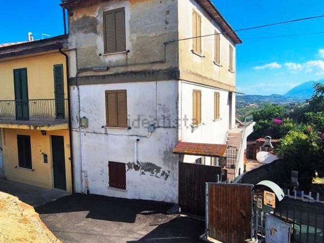 Appartamento in vendita a Chieti, Abruzzo