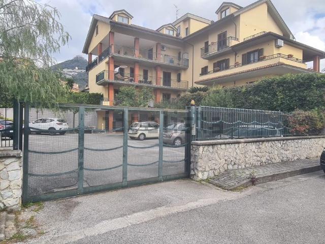Appartamento in vendita a Giffoni Valle Piana, Campania