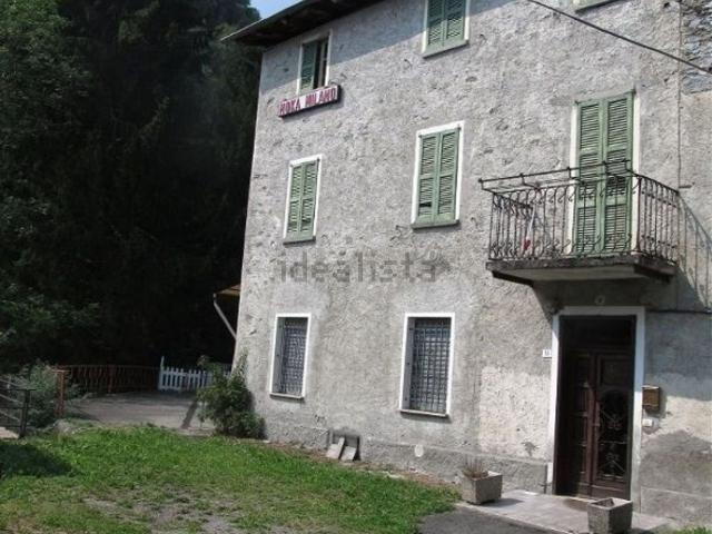 Appartamento in vendita a Castello Dell'acqua, Lombardia