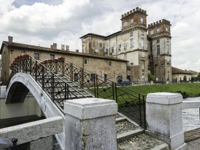 Appartamento in vendita a Robecco Sul Naviglio, Lombardia