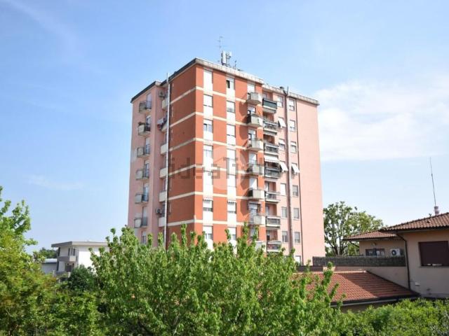 Appartamento in vendita a Agrate Brianza, Lombardia