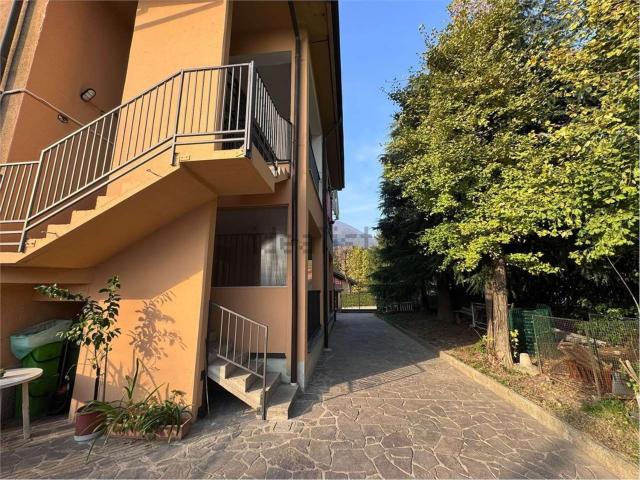 Appartamento in vendita a Lezza, Ponte Lambro