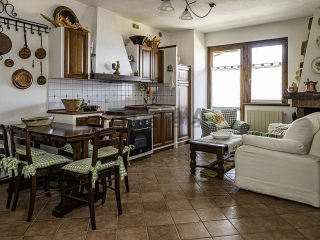 Appartamento in vendita a Songavazzo, Lombardia